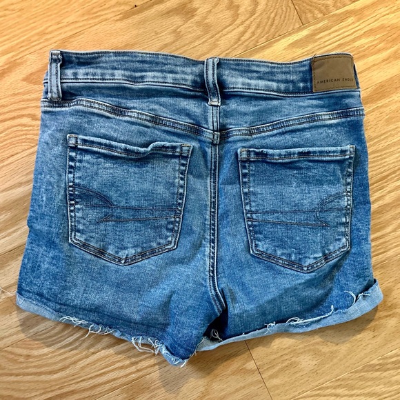 American Eagle Next Level Stretch Hi-Rise Distressed Jean Shorts 6 - Picture 5 of 6